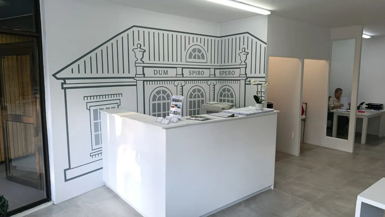 Engel & Völkers Office Wall Graphic